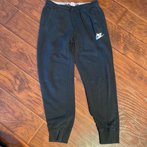 Nike Pants - Nike joggers